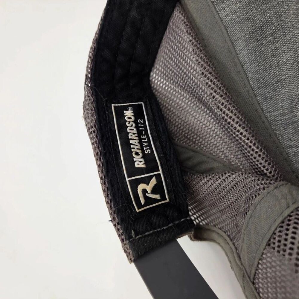 Richardson Style 112 Alien PIE Trucker Hat – Black & Charcoal Gray Snapback - Picture 6 of 7